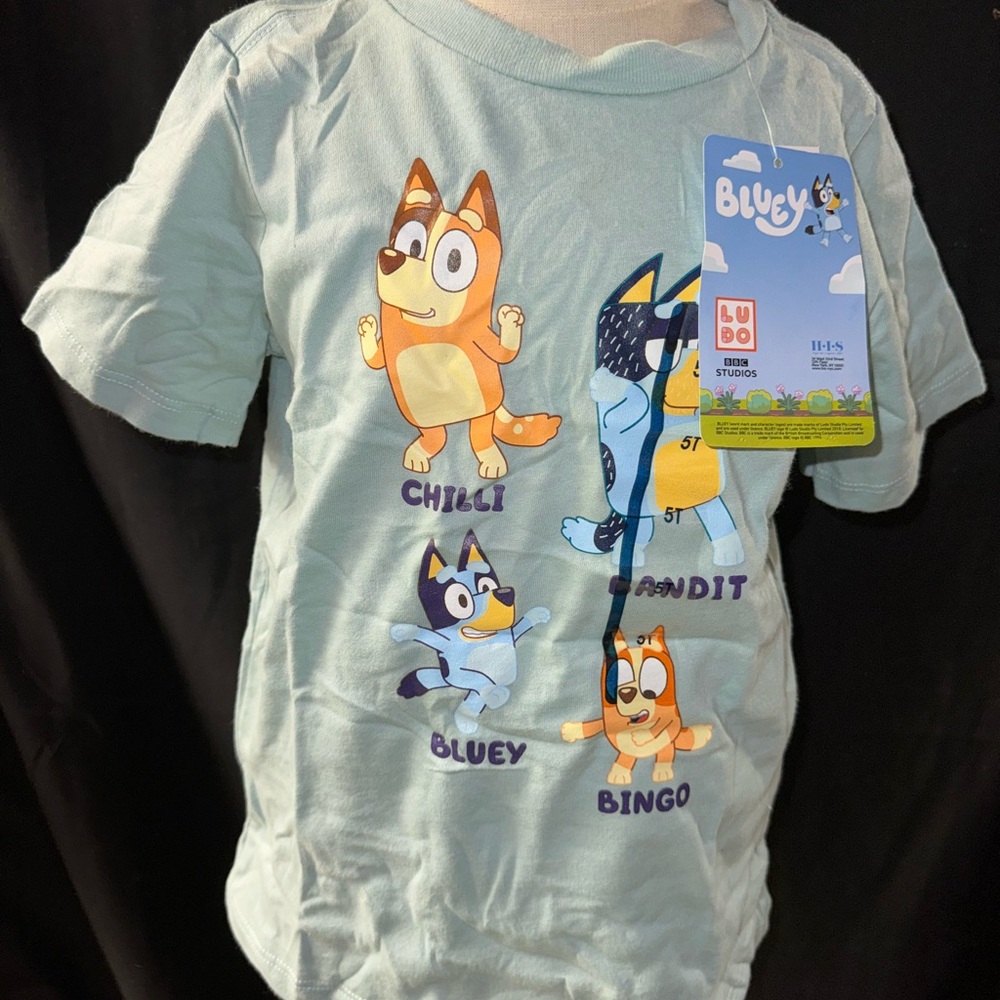 Bluey Tshirt 5T Boys - NWT!